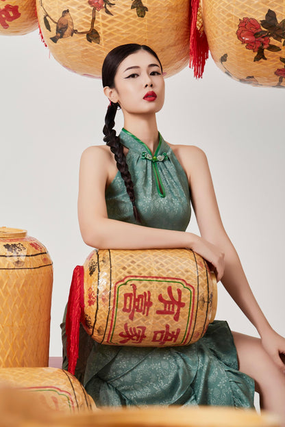 Yu Orient Ruffle Qipao Dress