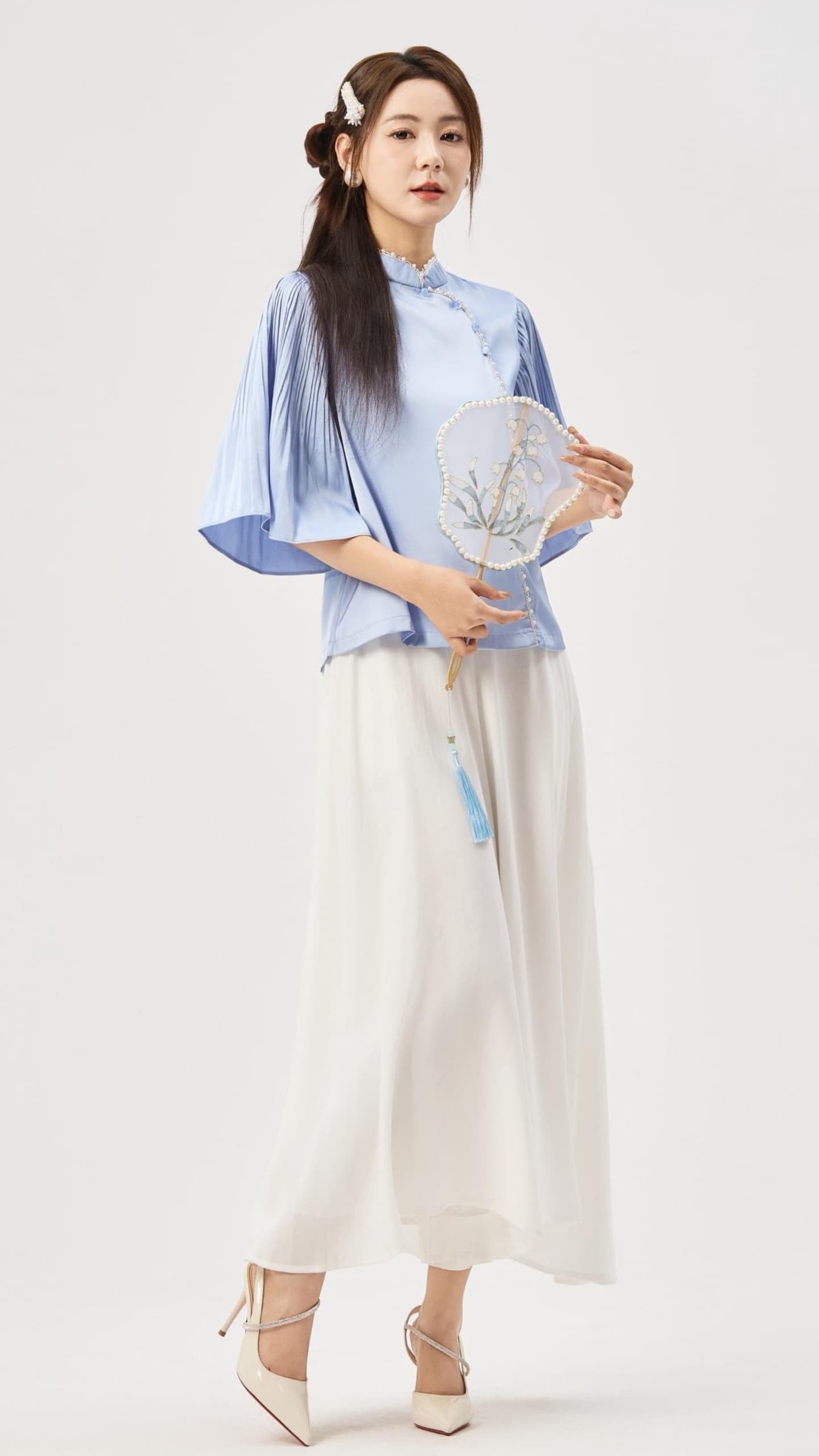 Zhu Oriental Pearl Pleated Top