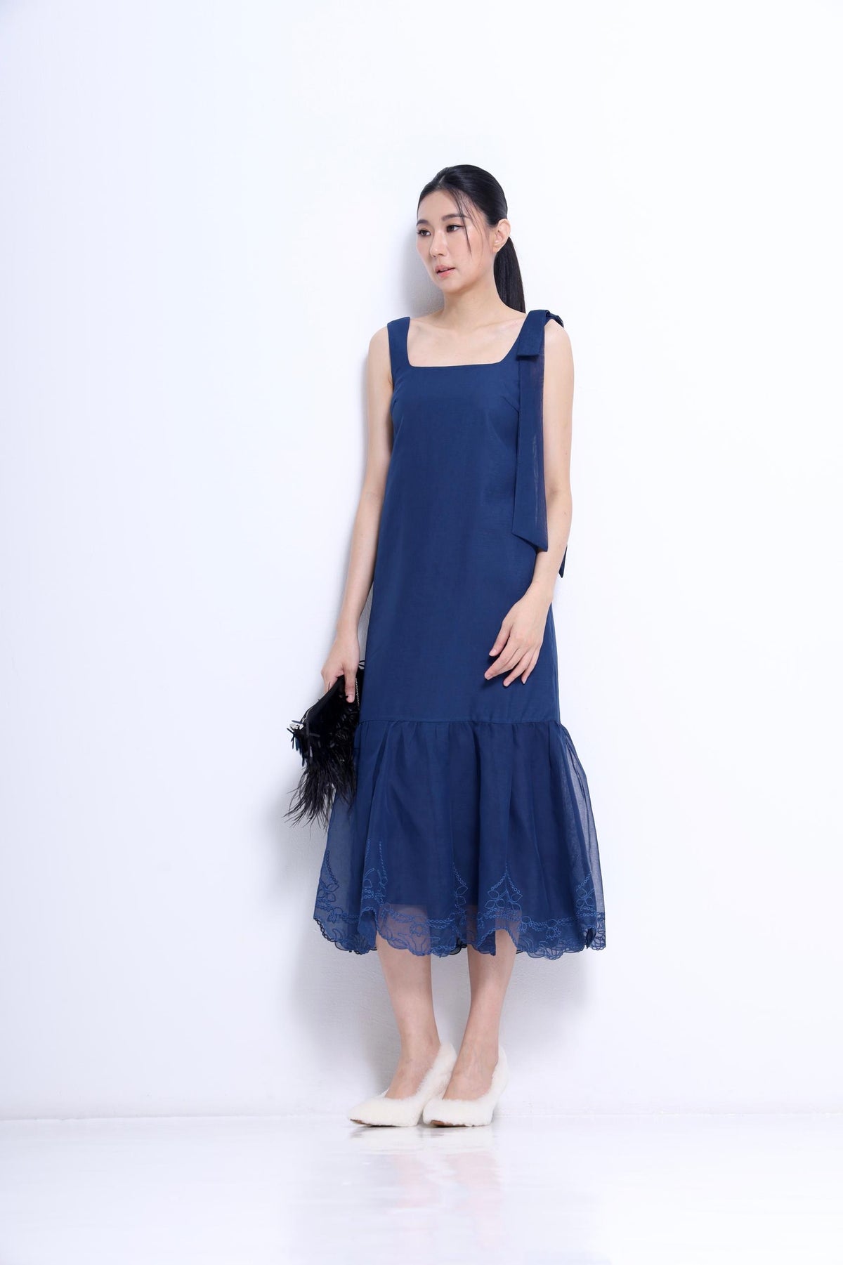 Candice Ribbon Shoulder Linen Lace Hem Dress