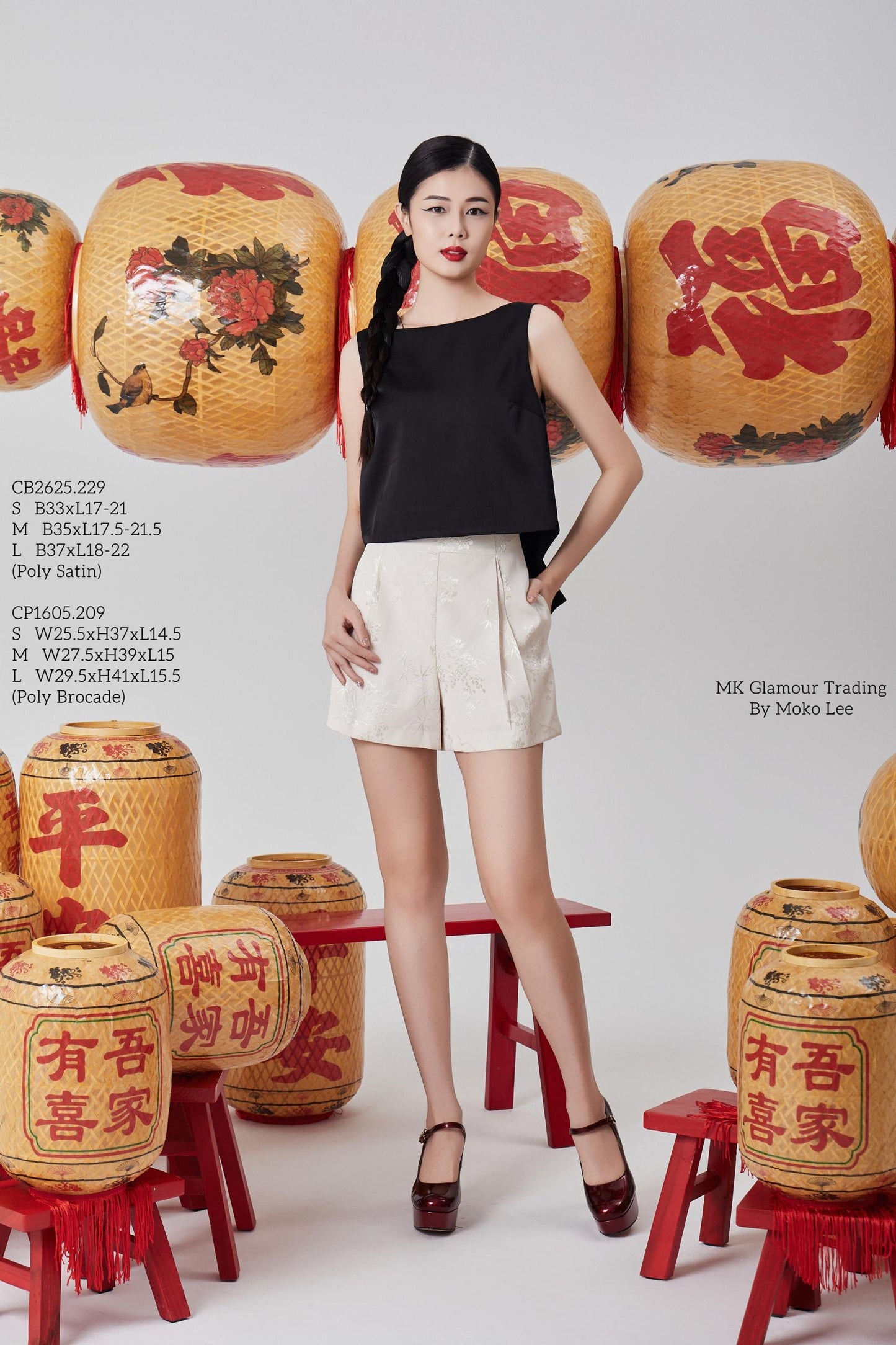 Ven Orient Pleated Shorts