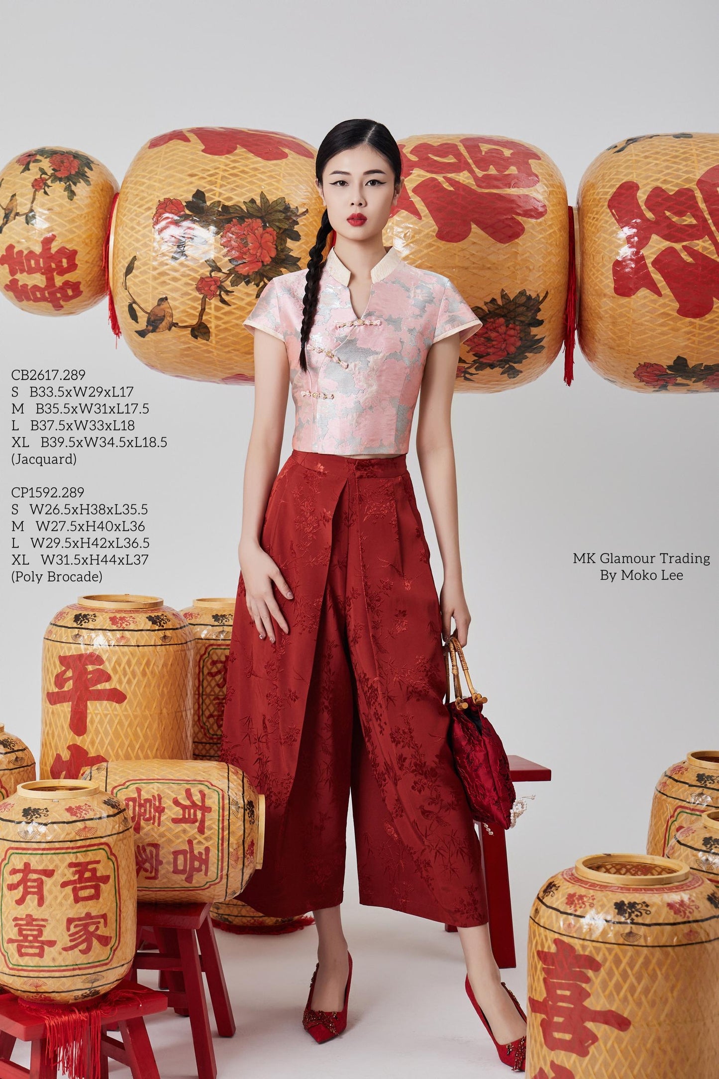 Yun Orient V-neck Blouse