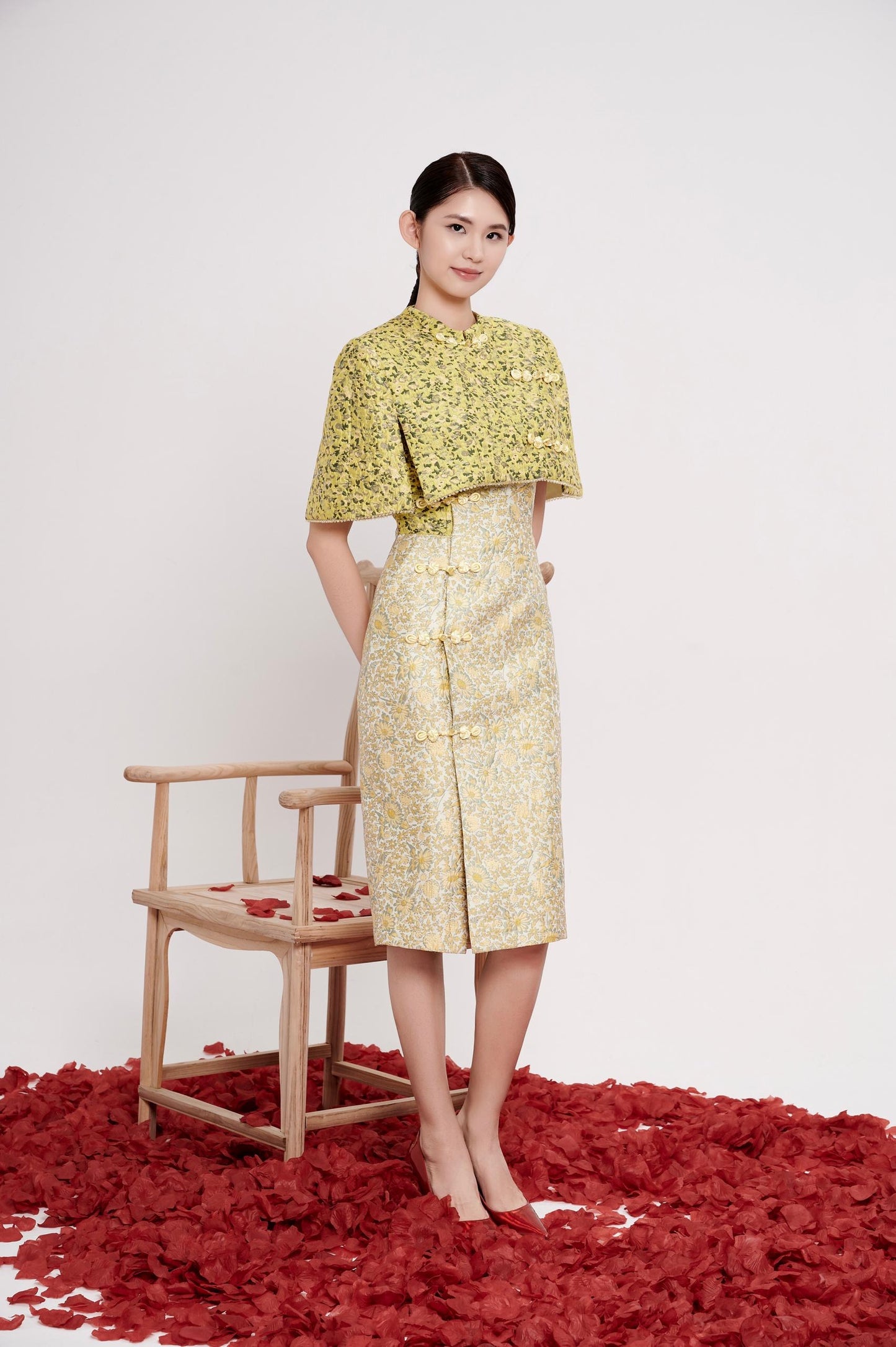 Fan Hua Orient Cropped Cape Jacket