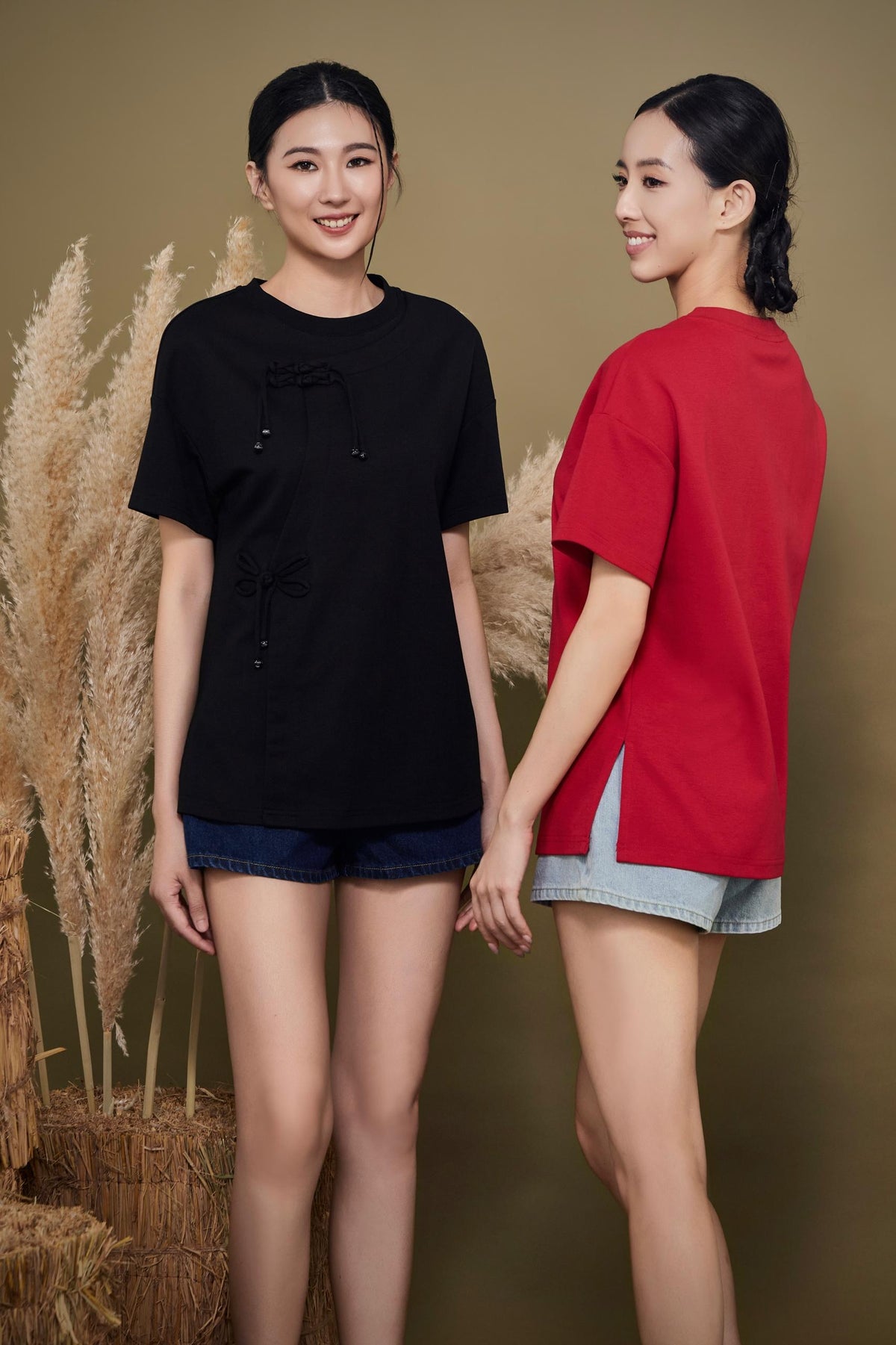 Zhu Orient Button Oversized Tee