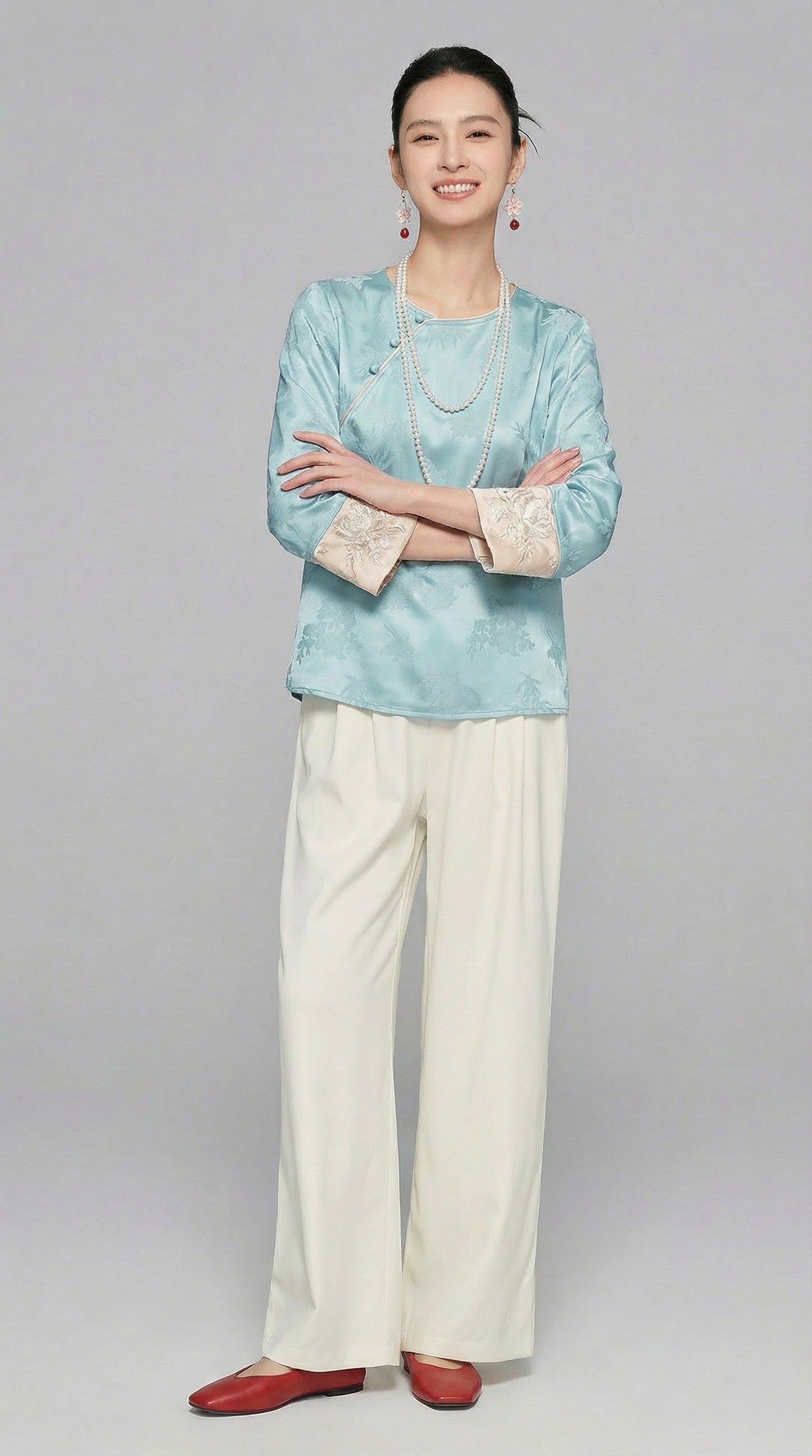 Sue Embroidered Orient Top